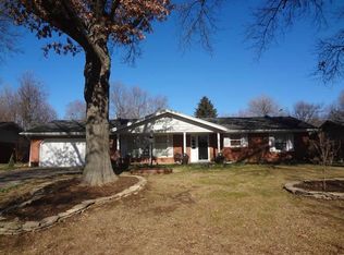 2325 E Wayland St, Springfield, MO 65804