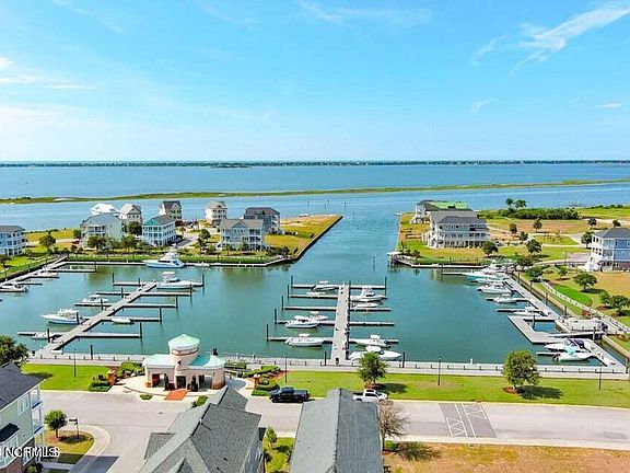 3rd image of 647 Cannonsgate Drive LOT 414