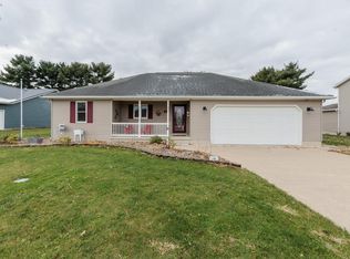 16 Senior Dr, Greenwich, OH 44837