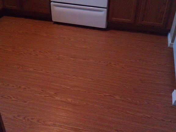 Kitchen, entry floowing