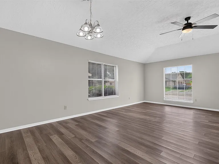 2403 Autumn Springs Ln — Photo 11