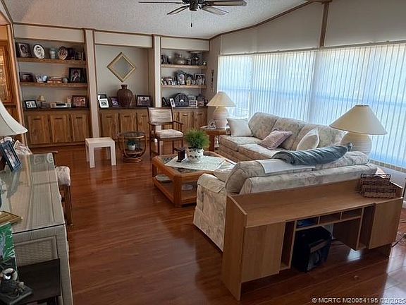 5th image of 2592 SW Thunderbird Trl