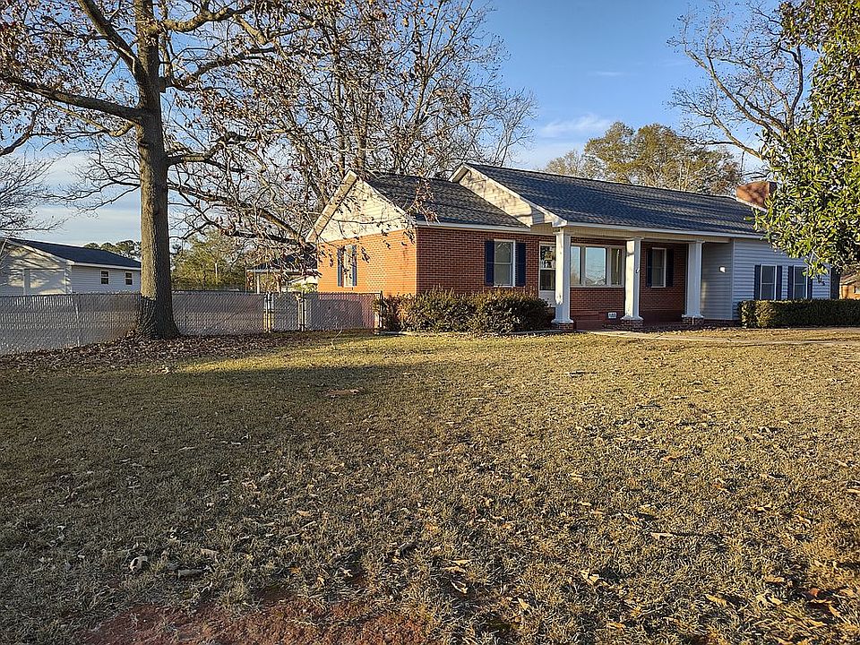 115 E Church St, Centerville, GA 31028 Zillow