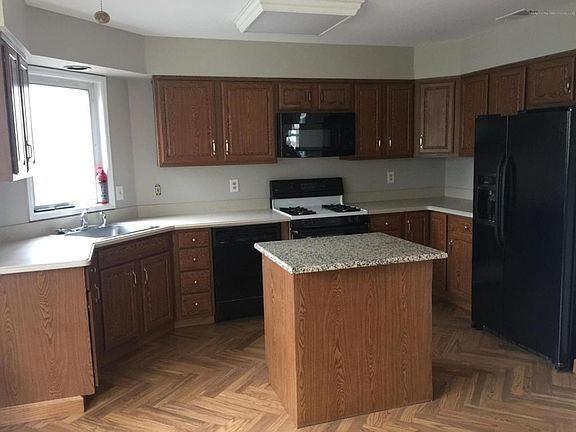 4th image of 224 Azalea Ct #22E4