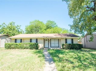 951 Pleasant Hills Dr, Dallas, TX 75217