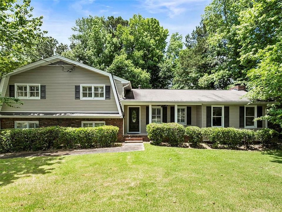 1st image of 10 Westhaven Dr SW