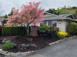 205 174th Pl NE, Bellevue, WA 98008