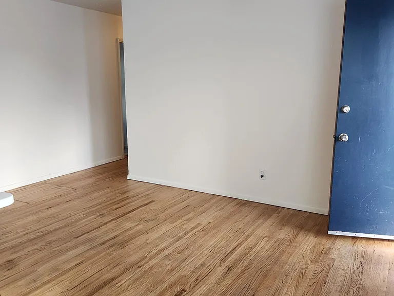 1796 Skyline Dr — Photo 5