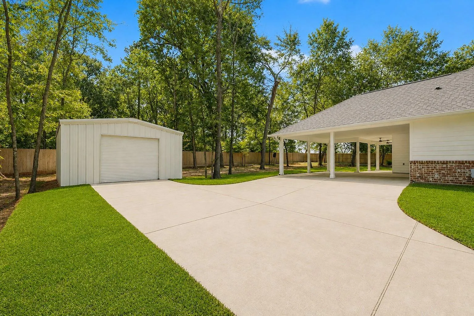 3 bed, 2.5 bath, 1625 sqft, $2,850 — Photo 3