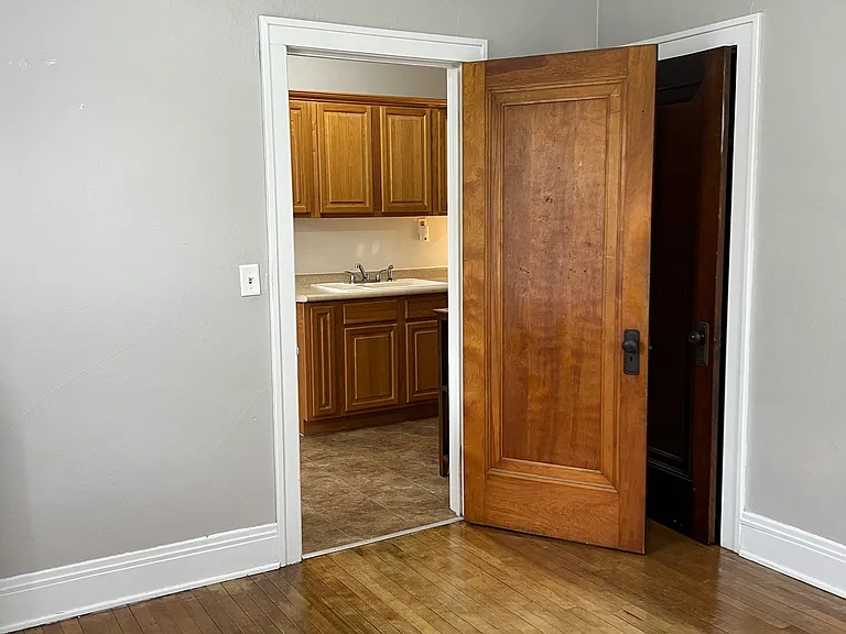 1145 Raymond Ave #4 — Photo 6