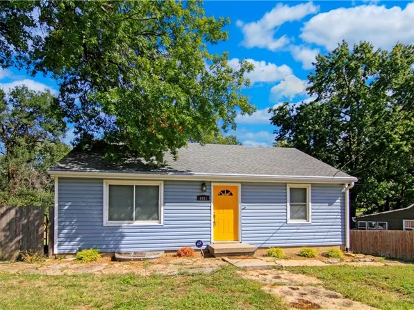 4441 NE Kelsey Rd, Kansas City, MO 64116