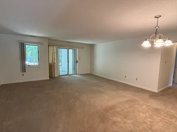1414 Whitney Ave APT G1, Hamden, CT 06517