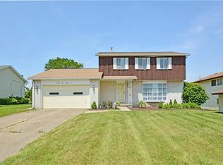 7246 Milbury Ct, Oakwood Village, OH