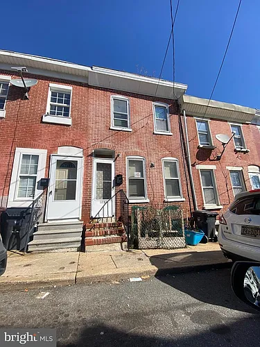 1117 Pleasant St Photo 1