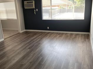 14804 Dickens St APT 15, Sherman Oaks, CA 91403