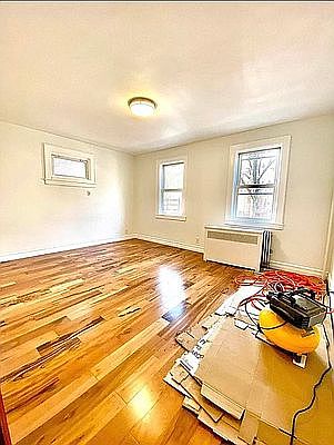 1st image of 2052 27th St #2