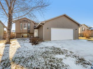 7901 W Eli Ct, Sioux Falls, SD 57106