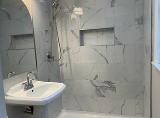 38 6th St #38B, Lowell, MA 01850