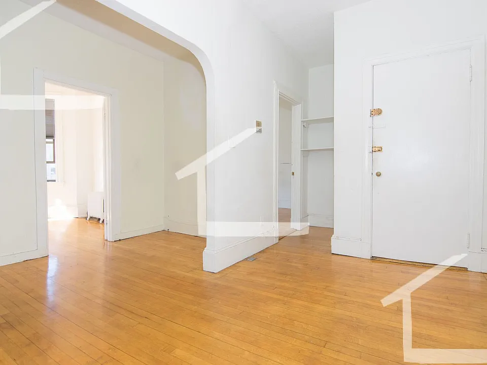 27 Brighton Ave #10J