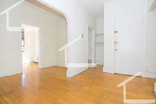 27 Brighton Ave #10J Photo 1