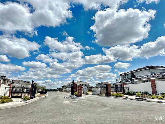 5th image of 12519 Cornelia Way