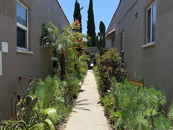 2nd image of 2151 Montana St