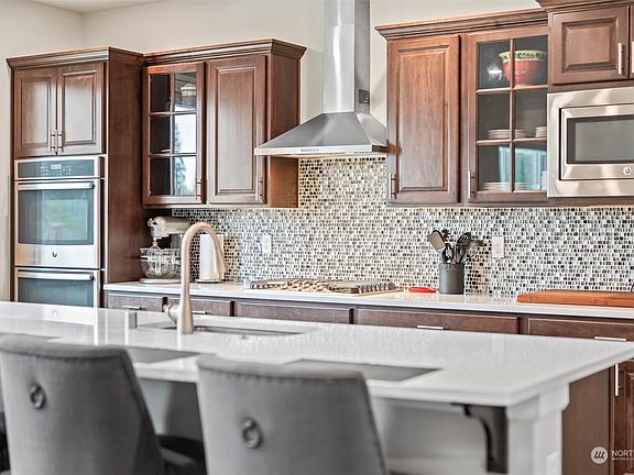 3rd image of 5026 Blue Pebble Court