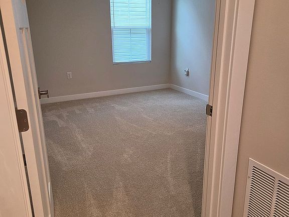 5th image of 129 Eagle Cir