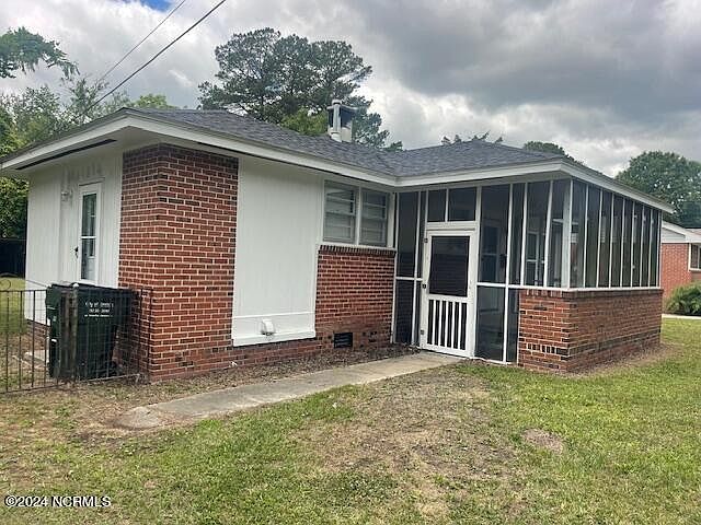 1st image of 1210 Ferndale Lane