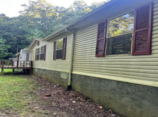 529 Ten Mile Rd, Branchland, WV 25506