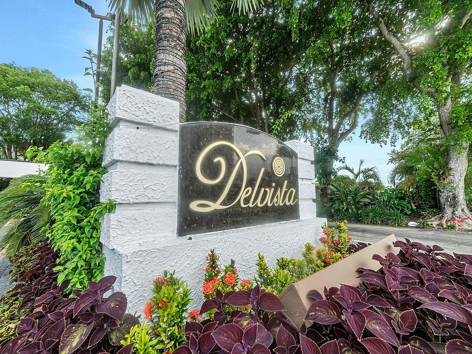 1st image of 20416 NE 34th Ct
