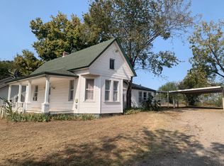 900 Church St, Barling, AR 72923
