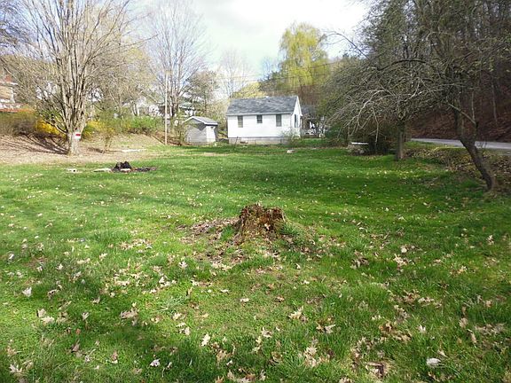 2nd image of 189 Stinson Dr