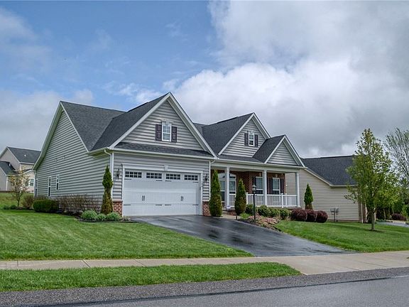 3rd image of 104 Augusta Dr