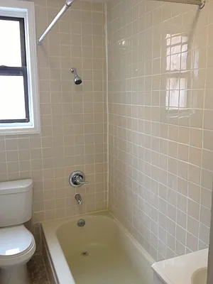 Rented by Metroline Realty | media 39