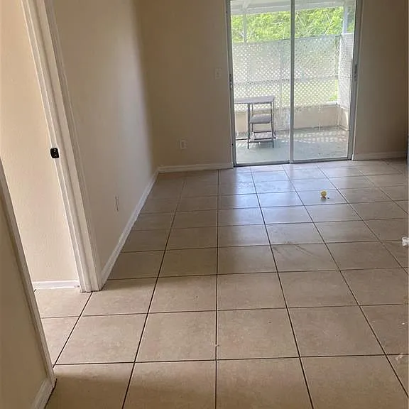 2402 Lantana Ave #2402 — Photo 3