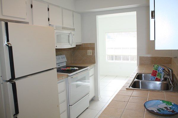 1st image of 7905 NW 68th Ave