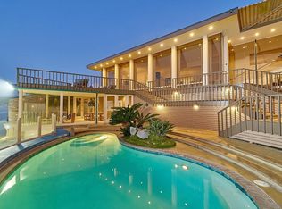 1920 Spindrift Dr, La Jolla, CA 92037