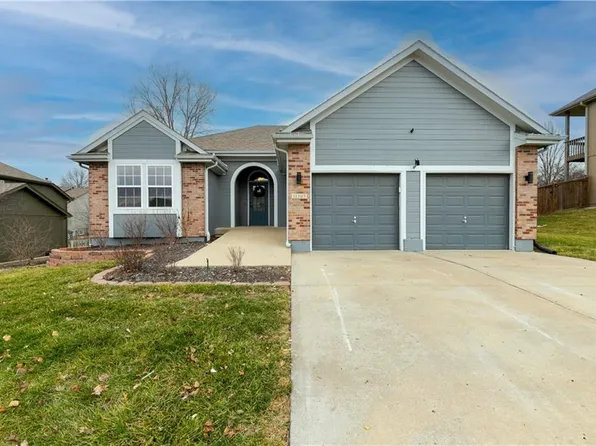 11305 N Belleview Ave, Kansas City, MO 64155