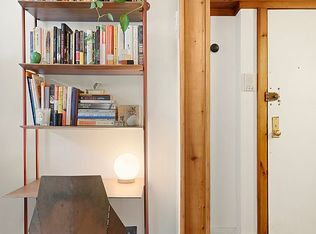 365 W 19th St APT 2R, Manhattan, NY 10011