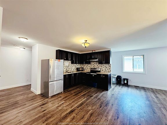 5th image of 475 Josephine Ave