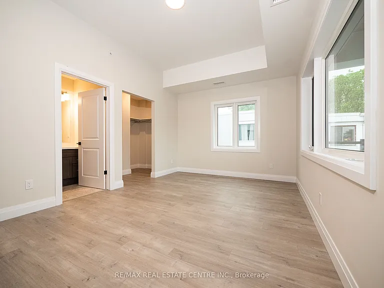 4514 Ontario St #201 — Photo 11