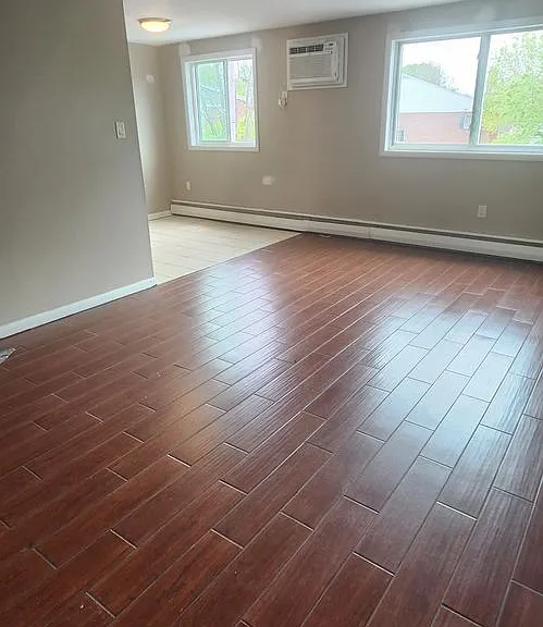 Taylor Court Apartments — Photo 5