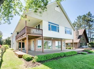 8766 Lakeshore Rd, Lakeport, MI 48059