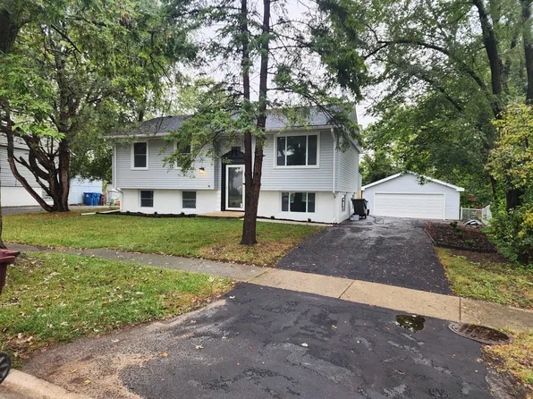2445 Apache Ave, Sauk Village, IL 60411