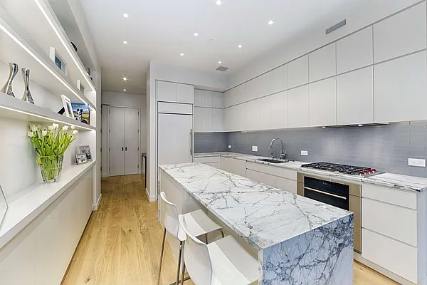 Sold by Isen & Company : Real Estate Advisors | media 2