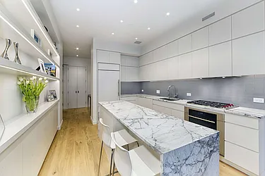 Sold by Isen & Company : Real Estate Advisors