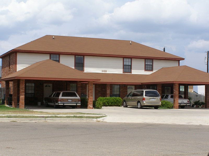 1st image of 1101 Leslie Cir APT A
