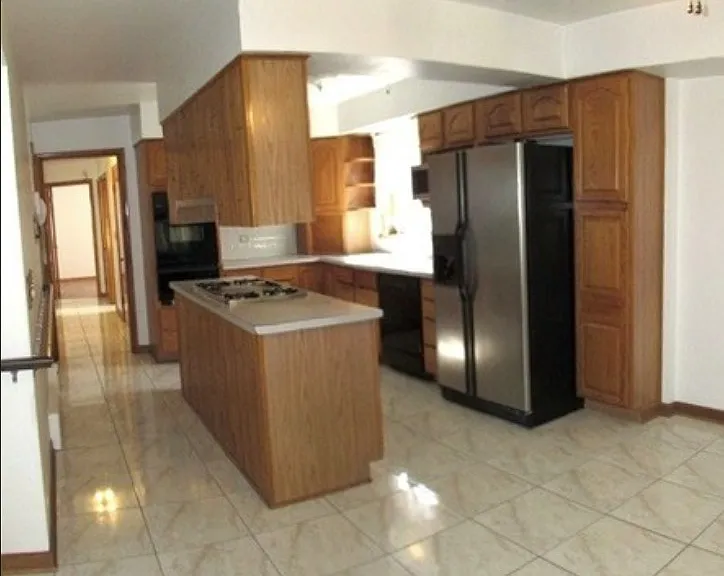 3240 N Oconto Ave #1 — Photo 2