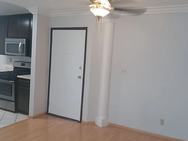 North Tower Apts — Photo 21